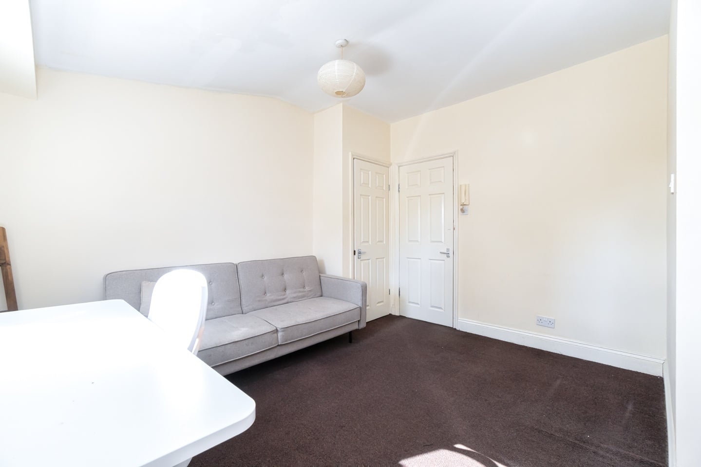 1 Bed Flat, Richmond Road, E8 photo 3