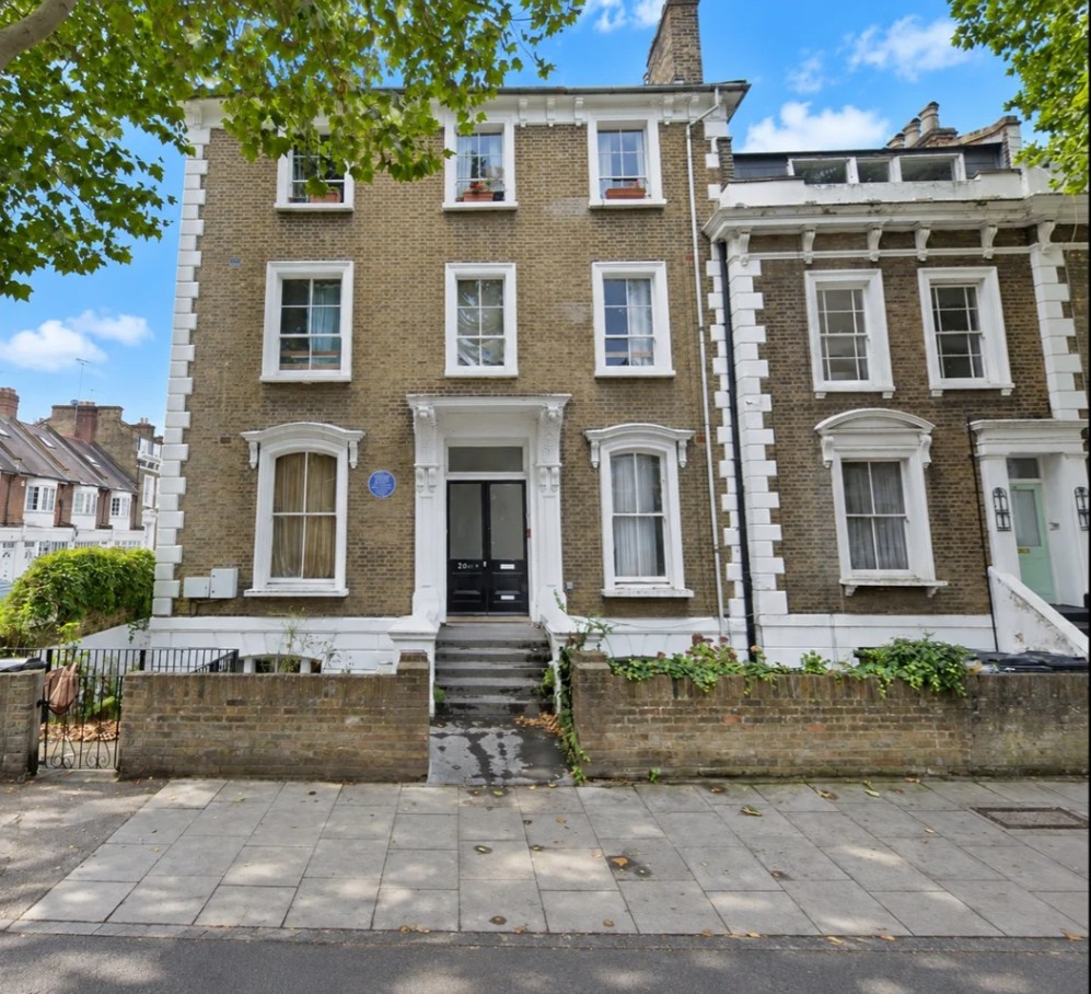 3 Bed Flat, King Edward's Road, E9