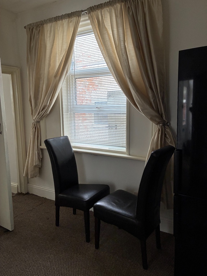 Room in a Shared House, Poplar Ave, B17 photo 2