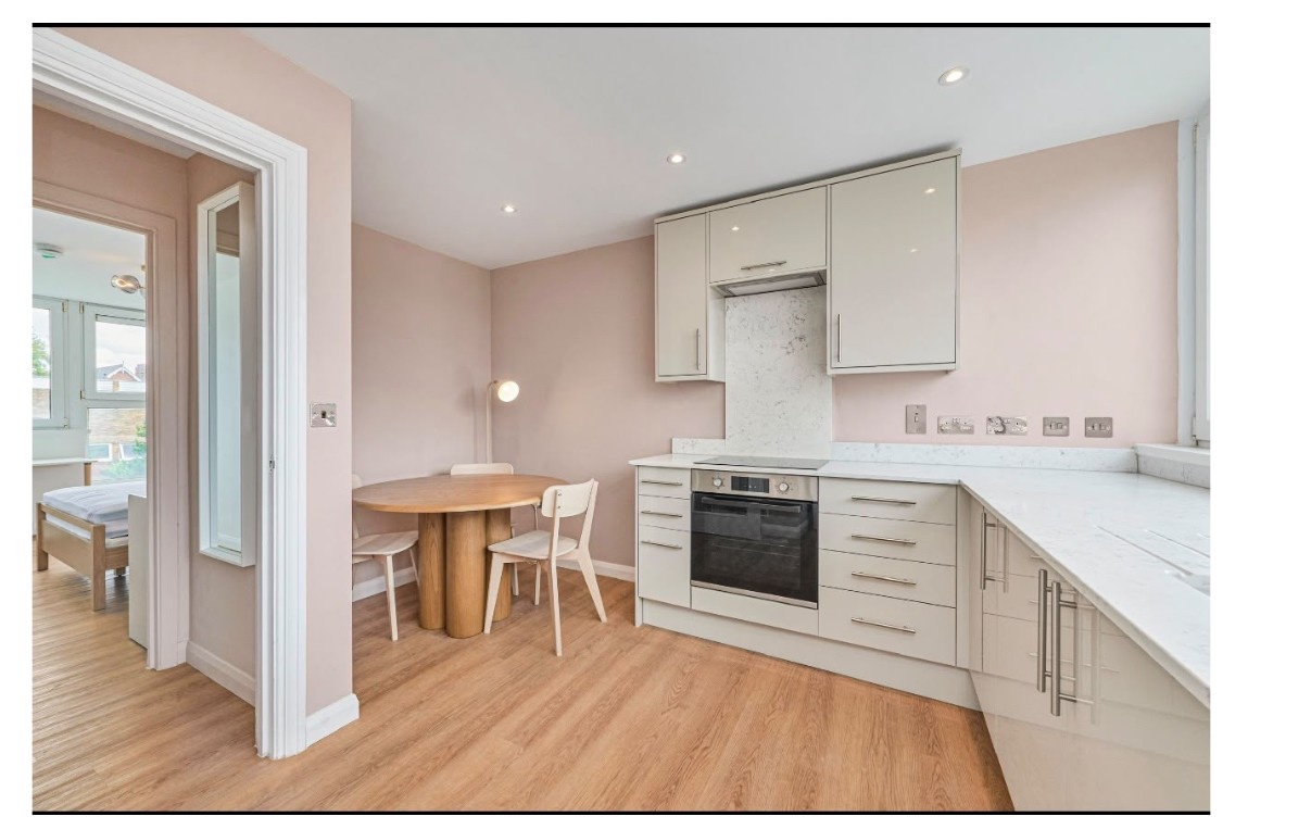 Room in a Shared Flat, Camberwell, SE5