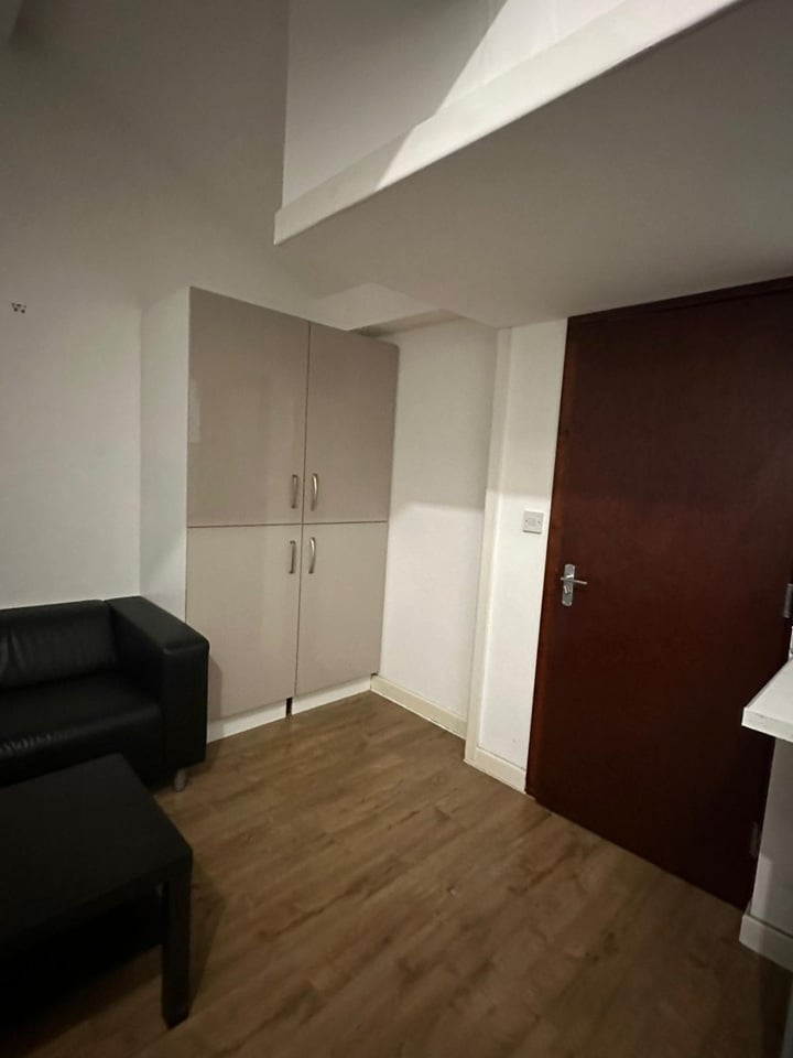Studio Flat, Brook Hill, S3 photo 2