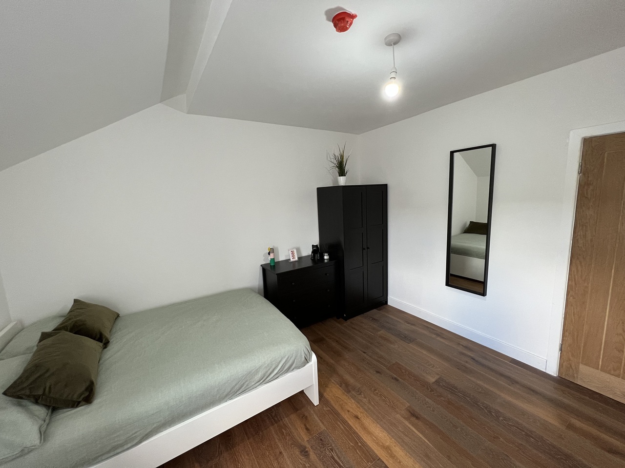 Room in a Shared Flat, Royal Park Works, LS6 photo 3