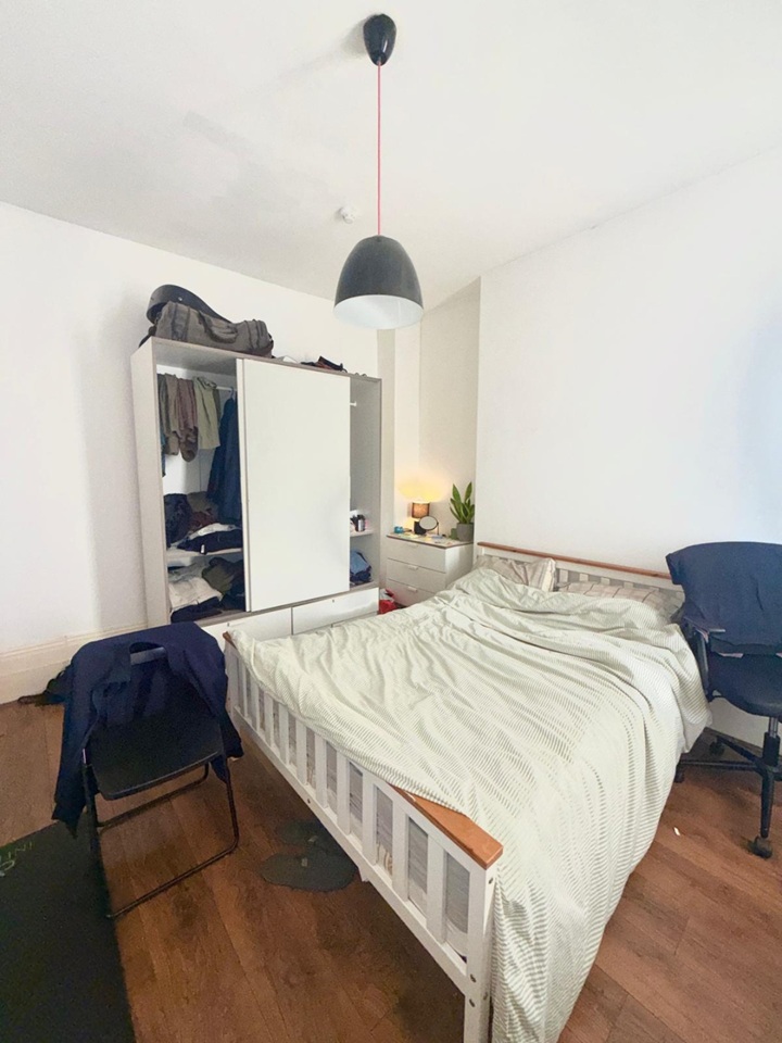 Room in a Shared House, London, E1