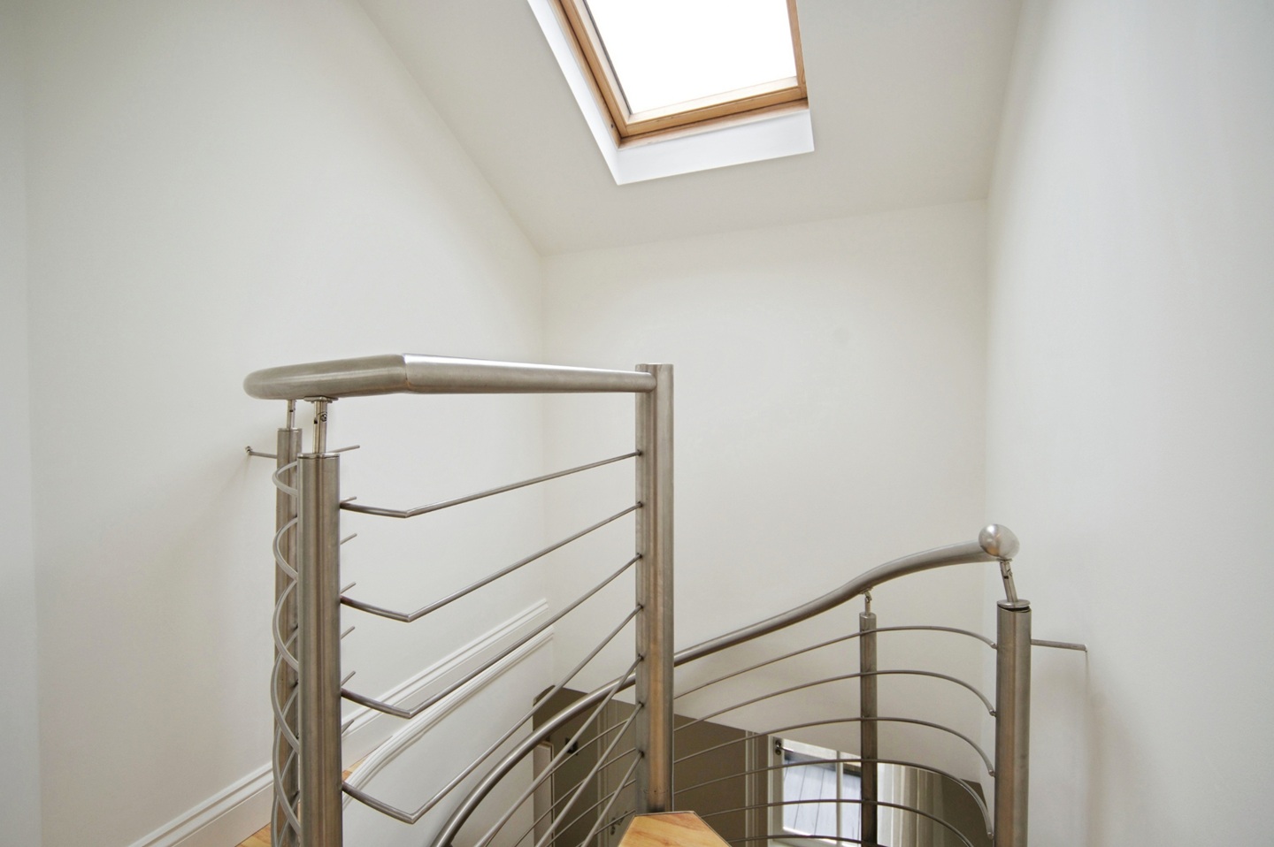 2 Bed Flat, Petherton Road, N5 photo 4