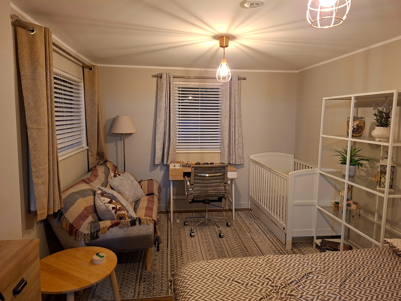 Studio Flat, Tryst Park, EH10