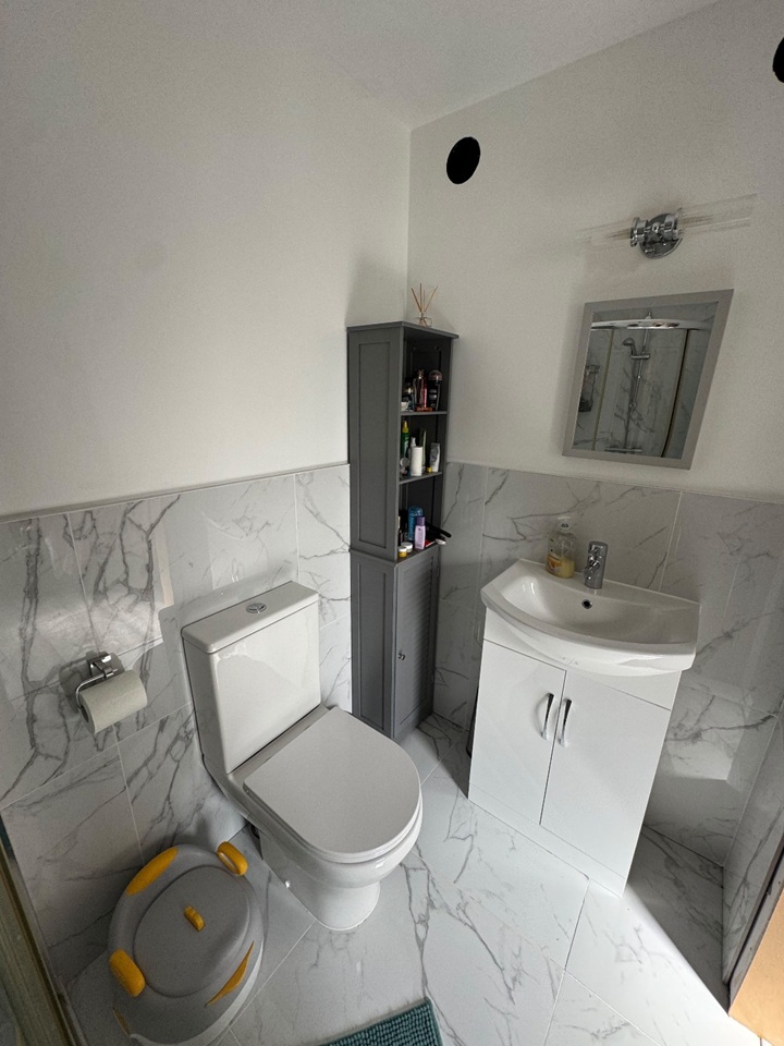 Studio Flat, Tryst Park, EH10 photo 5