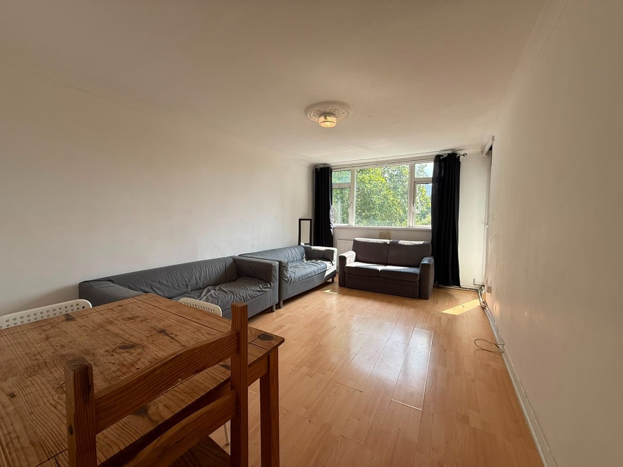 3 Bed Flat, President House, EC1V photo 2
