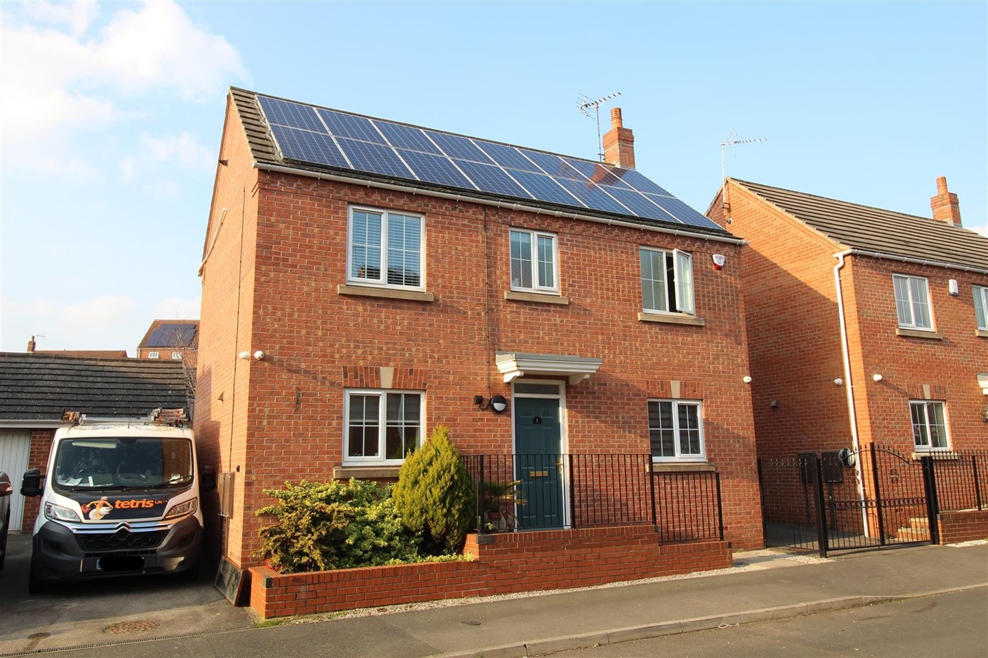 3 Bed Detached House, Jackson Drive, NG5