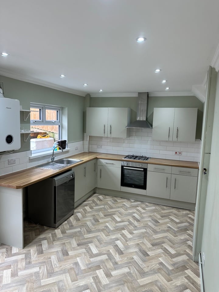 3 Bed Terraced House, Showering Road, BS14