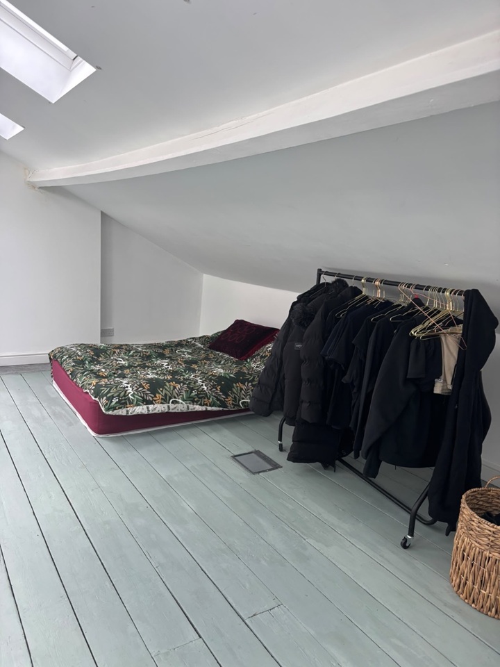 Room in a Shared House, Broad Road, B27
