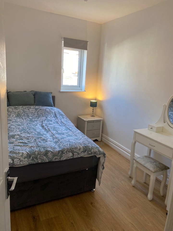 Room in a Shared House, Milner Road, B29