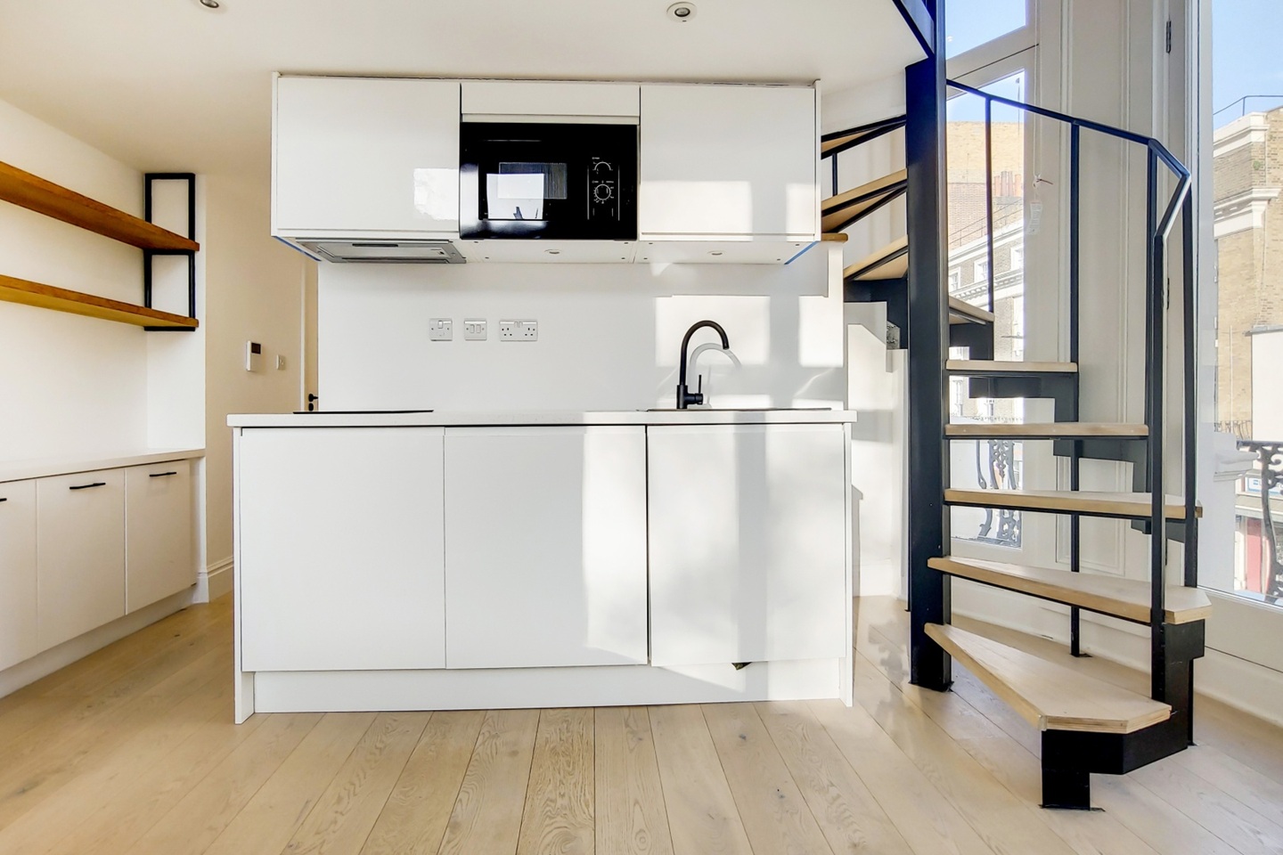 Studio Flat, Westbourne Terrace, W2 photo 3