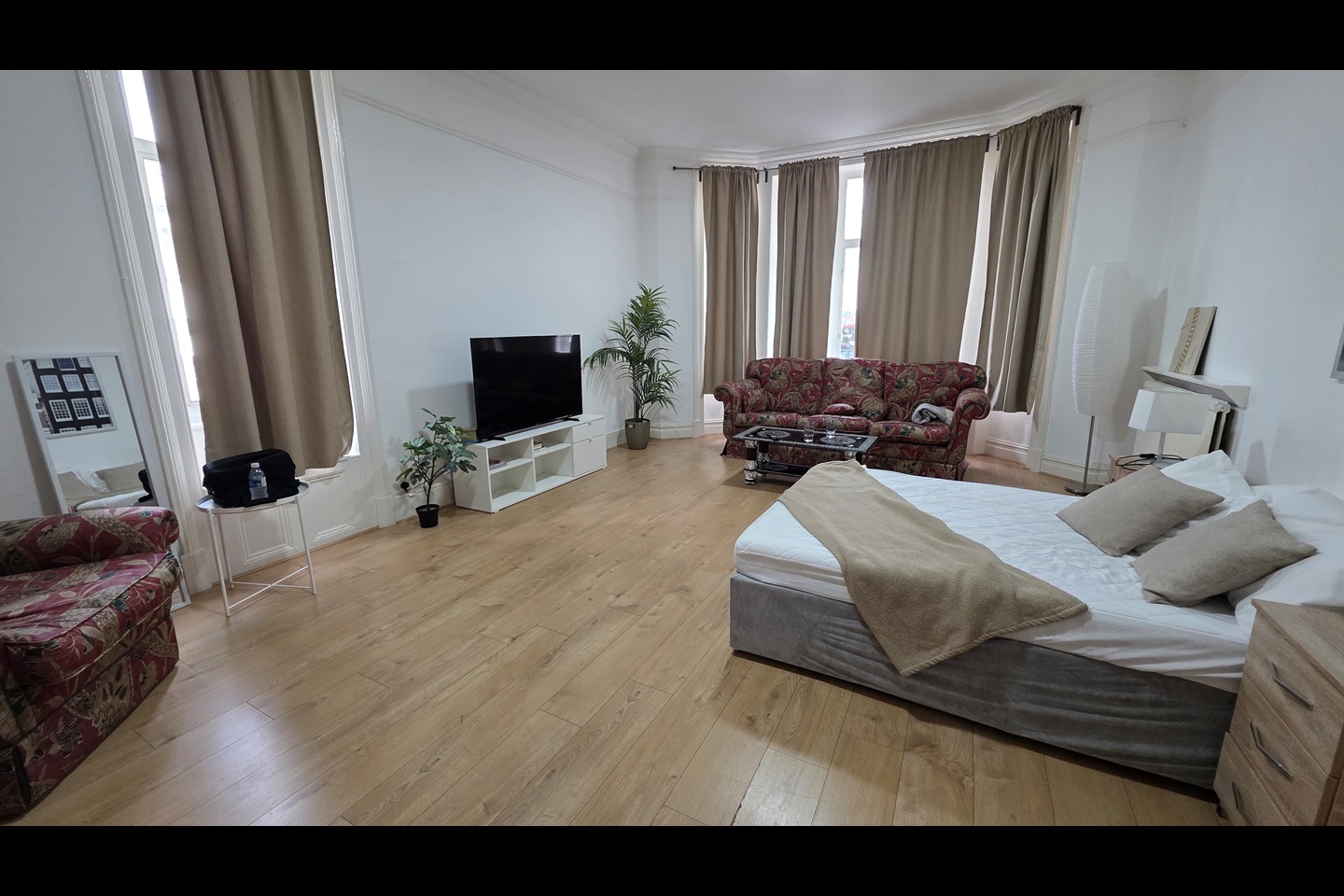 4 Bed Flat, Hyde Park Mansions, NW1 photo 3