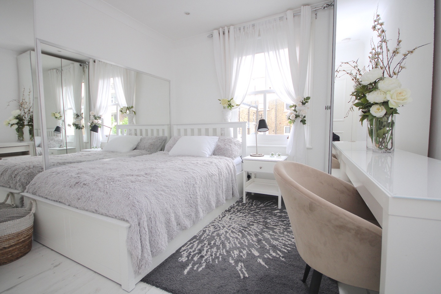 Room in a Shared Flat, Hormead Road, W9