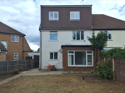Studio Flat, Byfleet, KT14