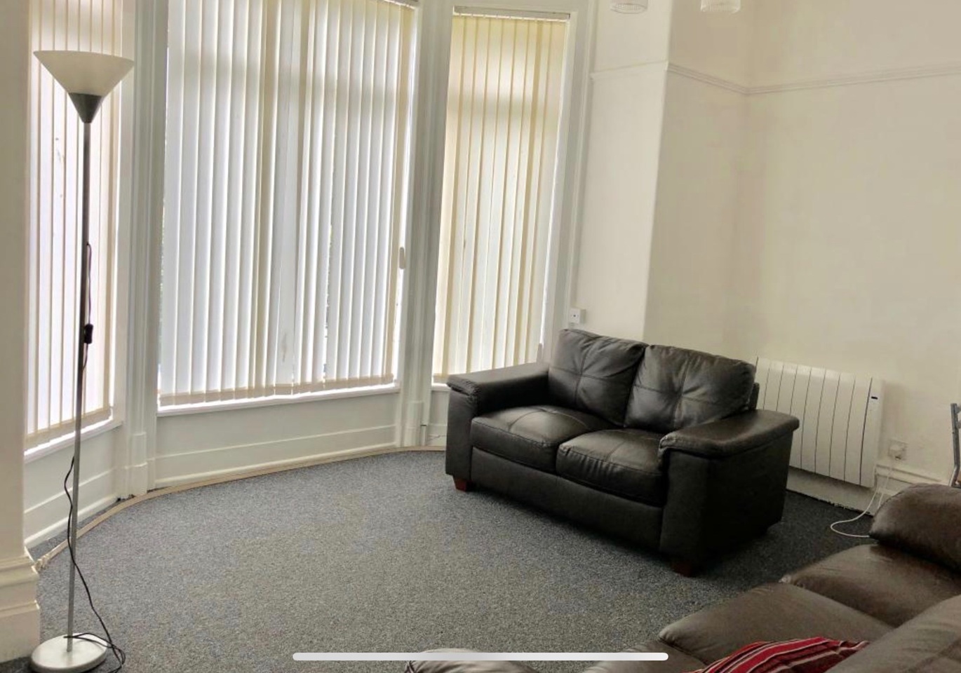 2 Bed Flat, Lincoln House, M13 photo 2