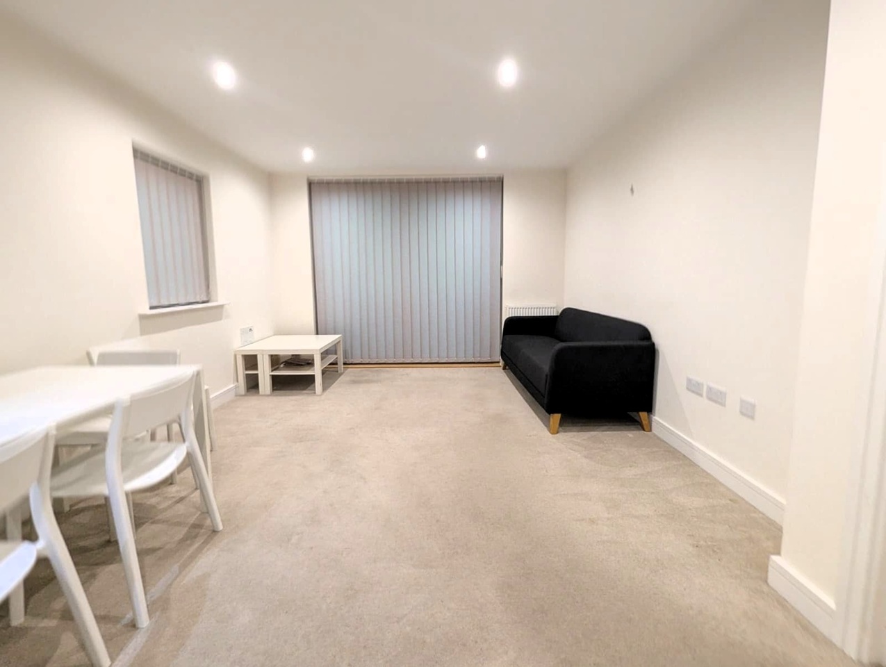1 Bed Flat, Longships Way, RG2 photo 4