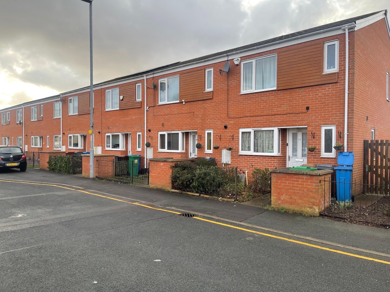 Room in a Shared House, Flixton Road, M13