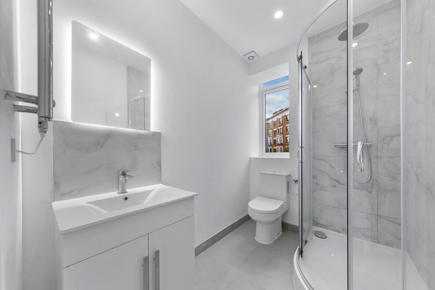 3 Bed Flat, Amhurst Road, E8 photo 5
