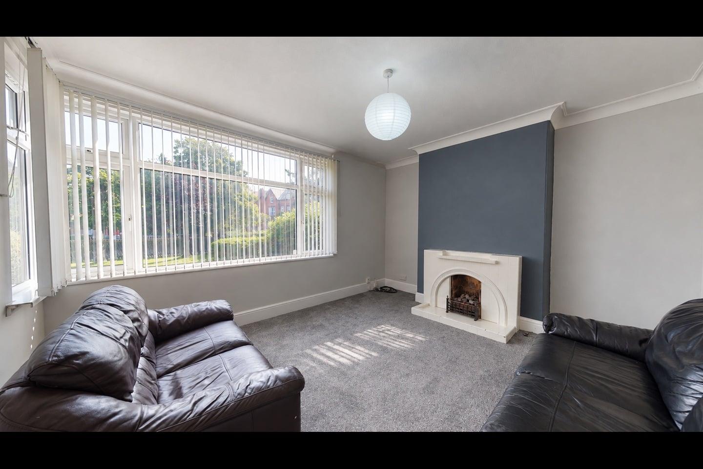 4 Bed Semi-Detached House, Headingley Crescent, LS6