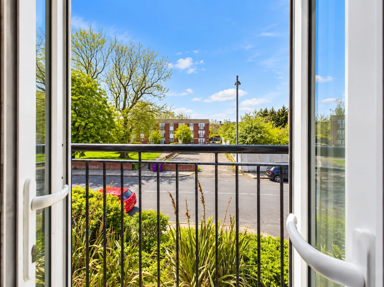 2 Bed Flat, Beech St, L7 photo 4