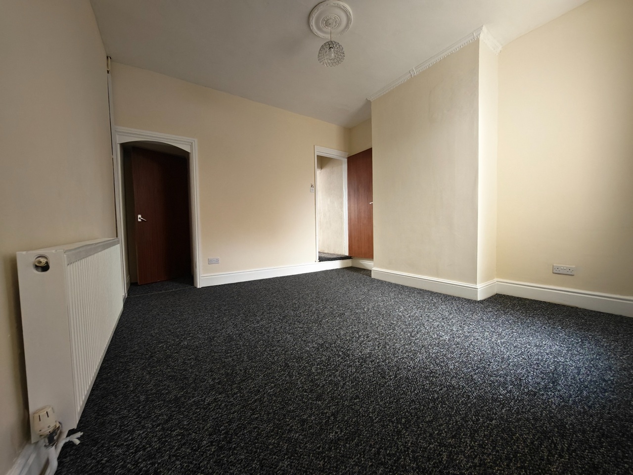 2 Bed Terraced House, Derby, DE22 photo 2