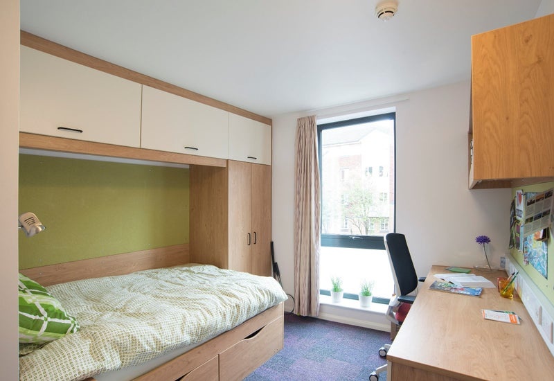 Room in a Shared Flat, St Mark's Residence, LS2 photo 3