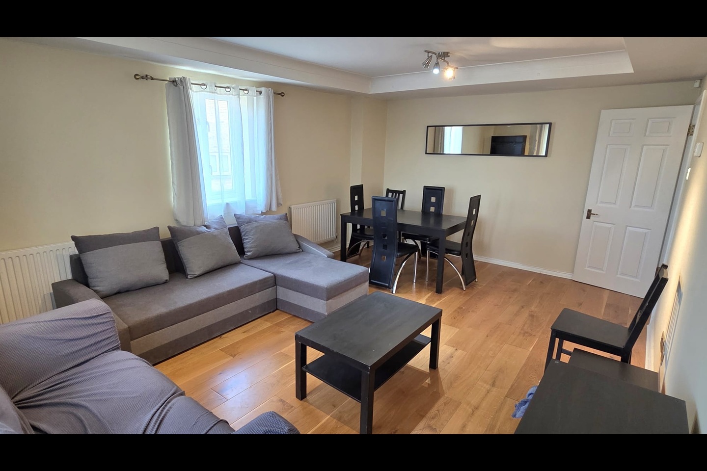 2 Bed Flat, Rotherhithe St, SE16 photo 2