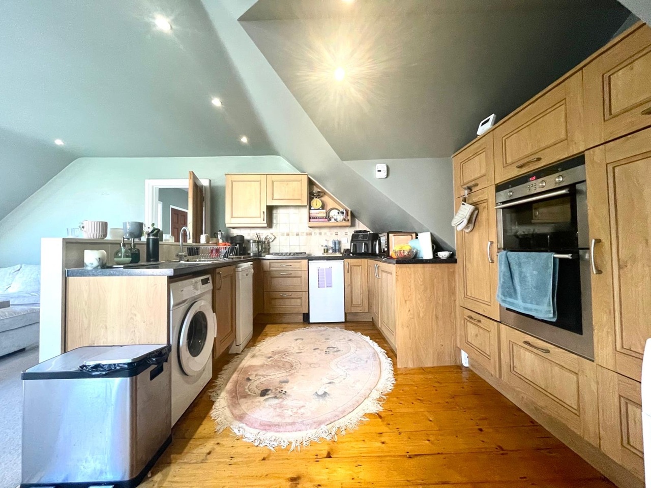 2 Bed Flat, Whatley Road, BS8 photo 4