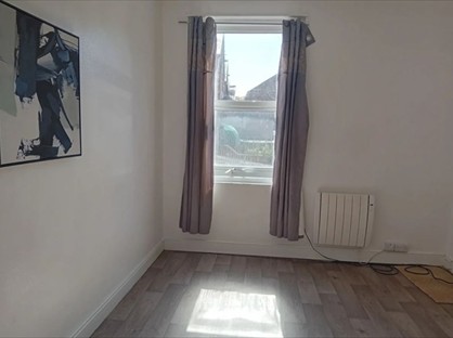 1 Bed Flat, Gladstone Road, YO12