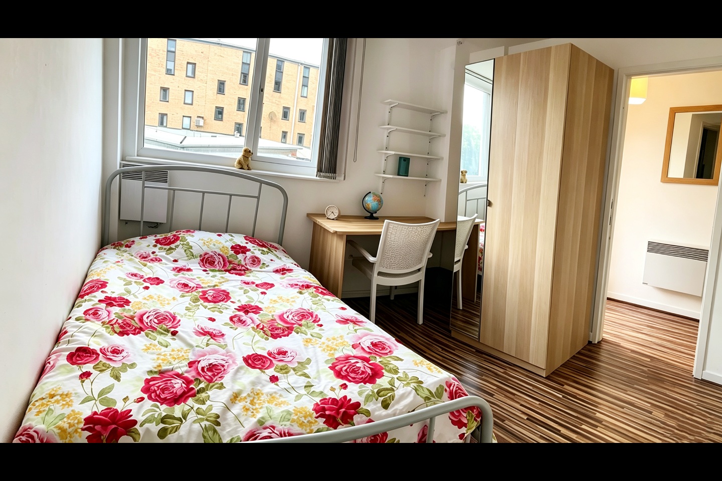 Room in a Shared Flat, Trinity Court, M15