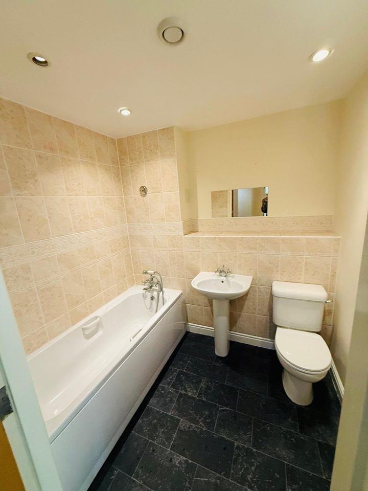 Room in a Shared Flat, Union Place, B29