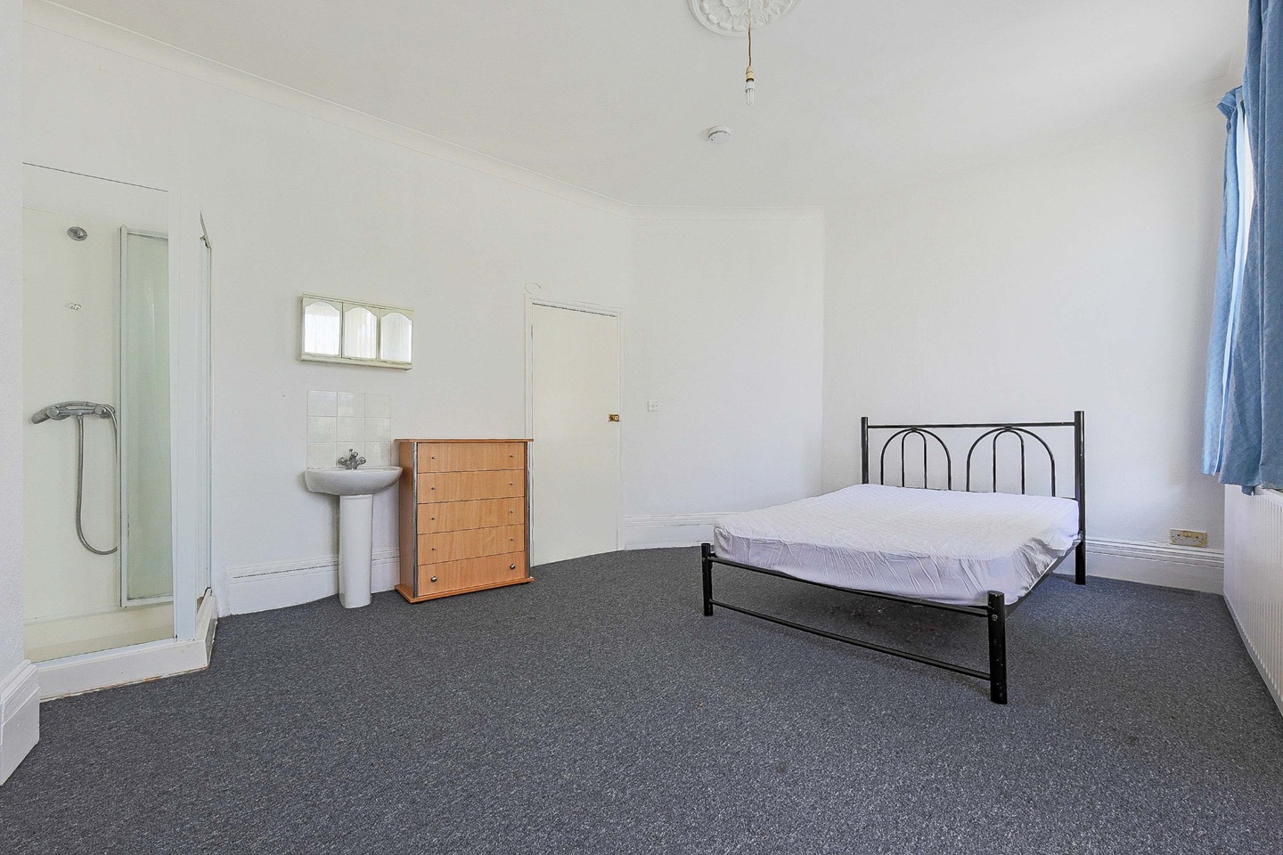 2 Bed Flat, Crayford Road, N7 photo 5