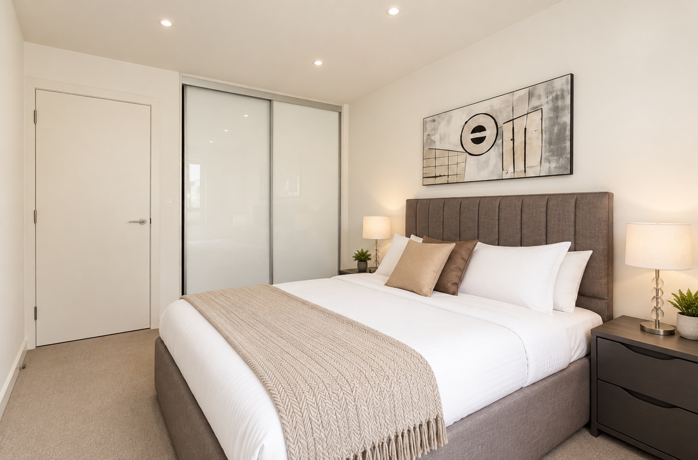 1 Bed Flat, Central St, EC1V photo 5