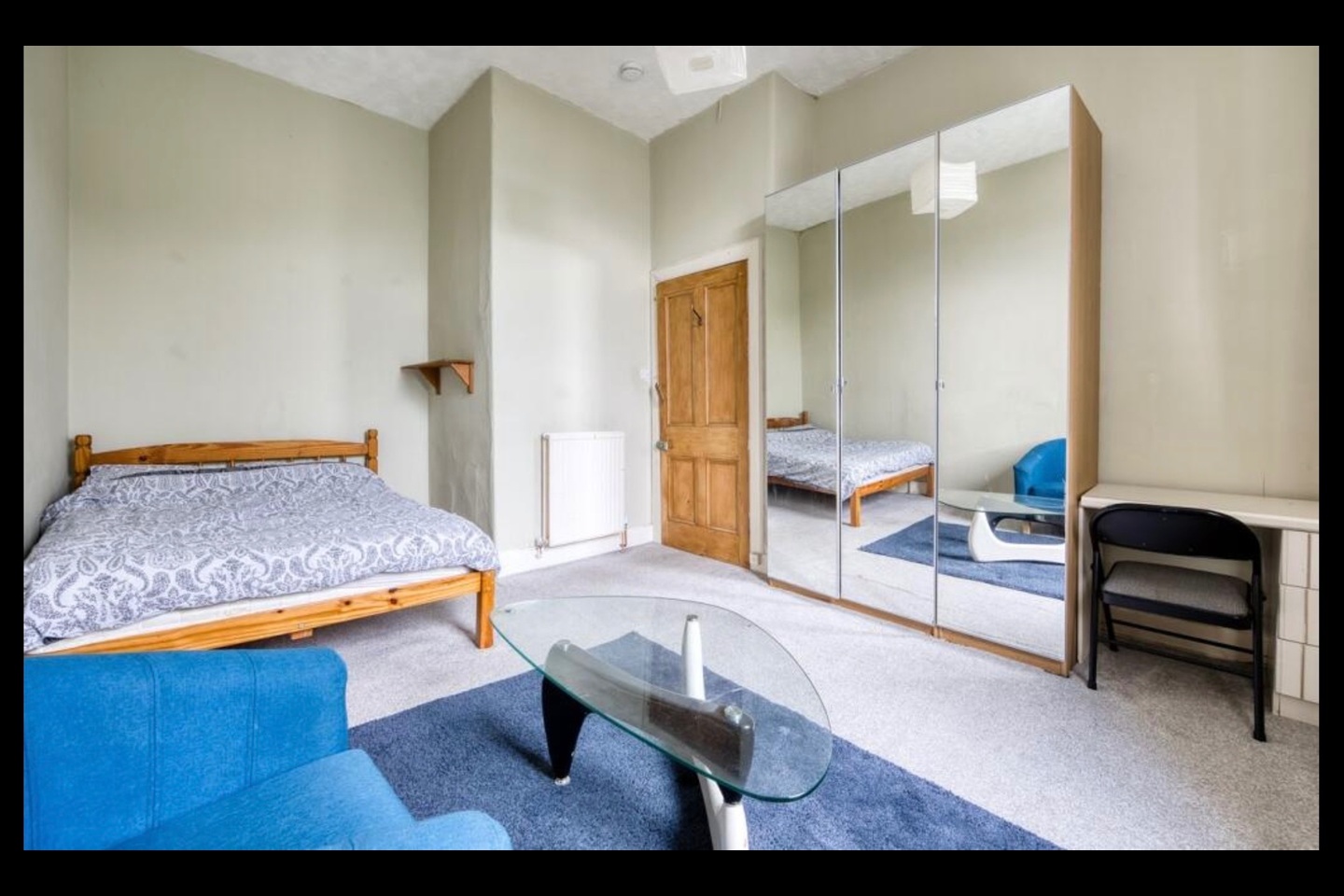 2 Bed Flat, Edinburgh, EH11 photo 2