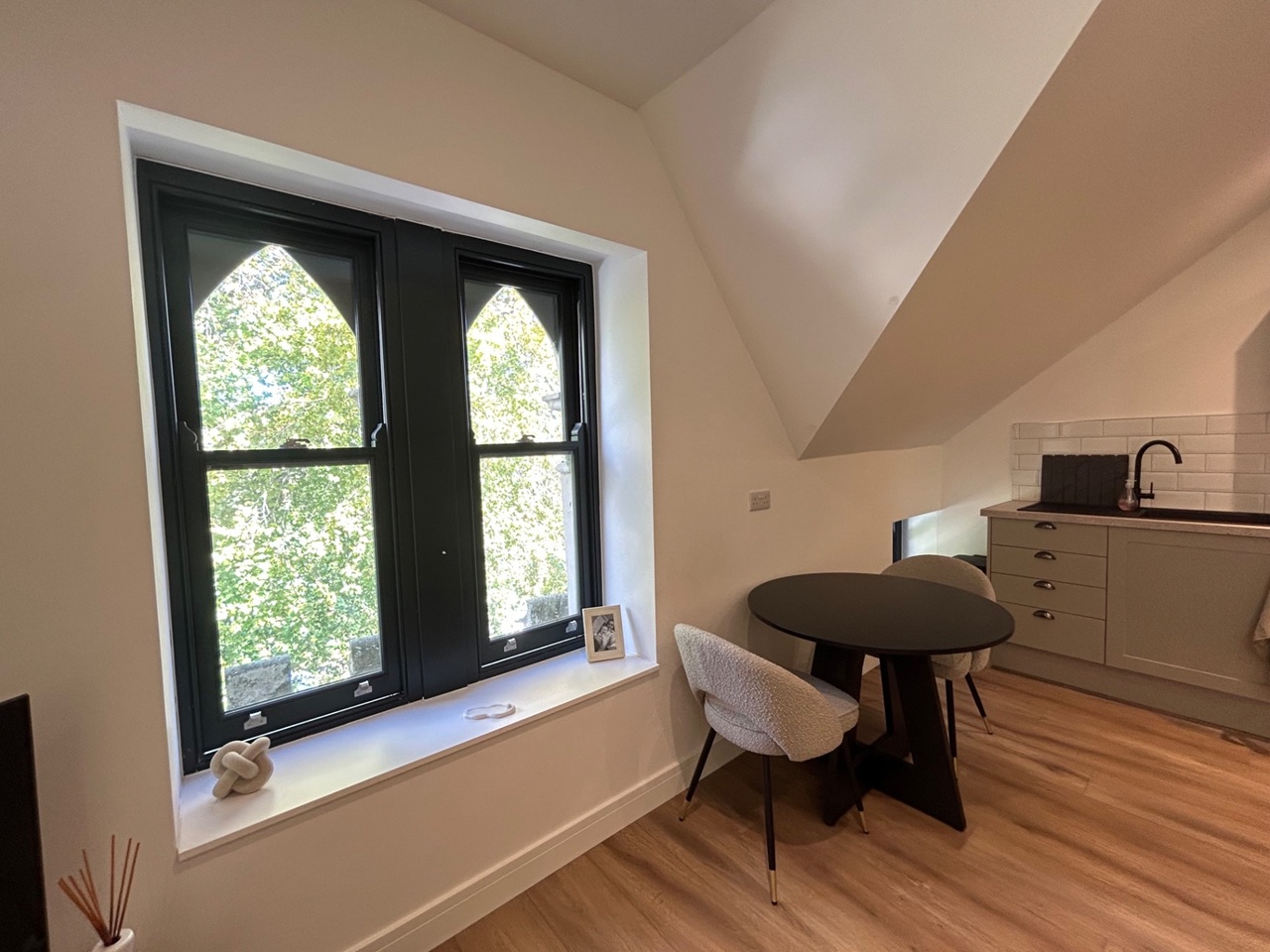 1 Bed Flat, Ninian Road, CF23 photo 4