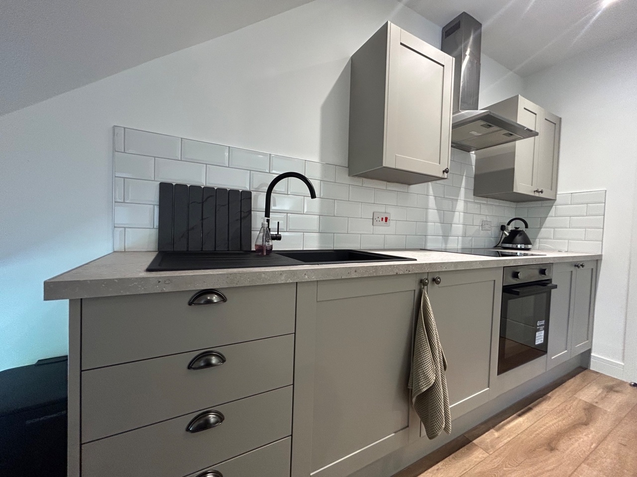 1 Bed Flat, Ninian Road, CF23 photo 5