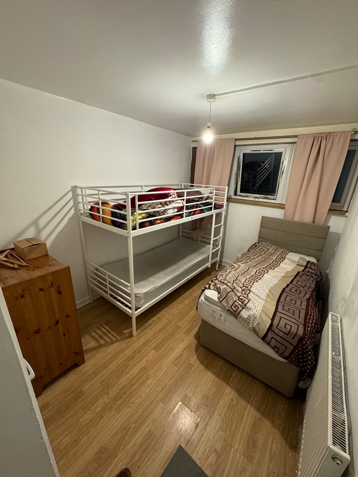 Room in a Shared Flat, Walkynscroft, SE15