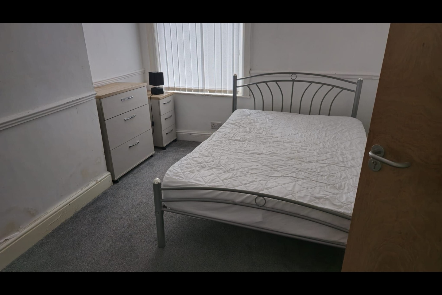 Room in a Shared House, Silverdale Avenue, L13