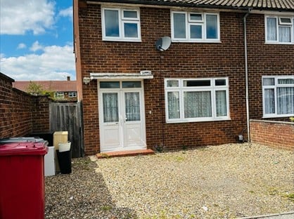 3 Bed End Terrace, Calbroke Road, SL2