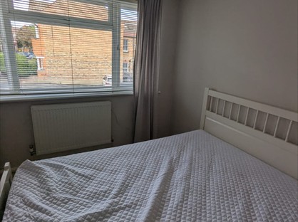 Room in a Shared Flat, Stanton Road, SW20