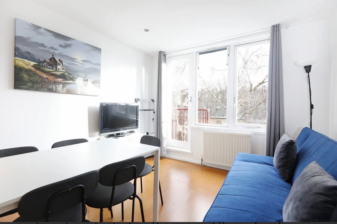2 Bed Flat, Tavistock Crescent, W11 photo 3