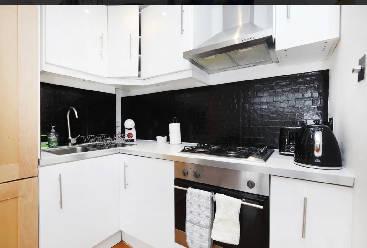 2 Bed Flat, Tavistock Crescent, W11 photo 4