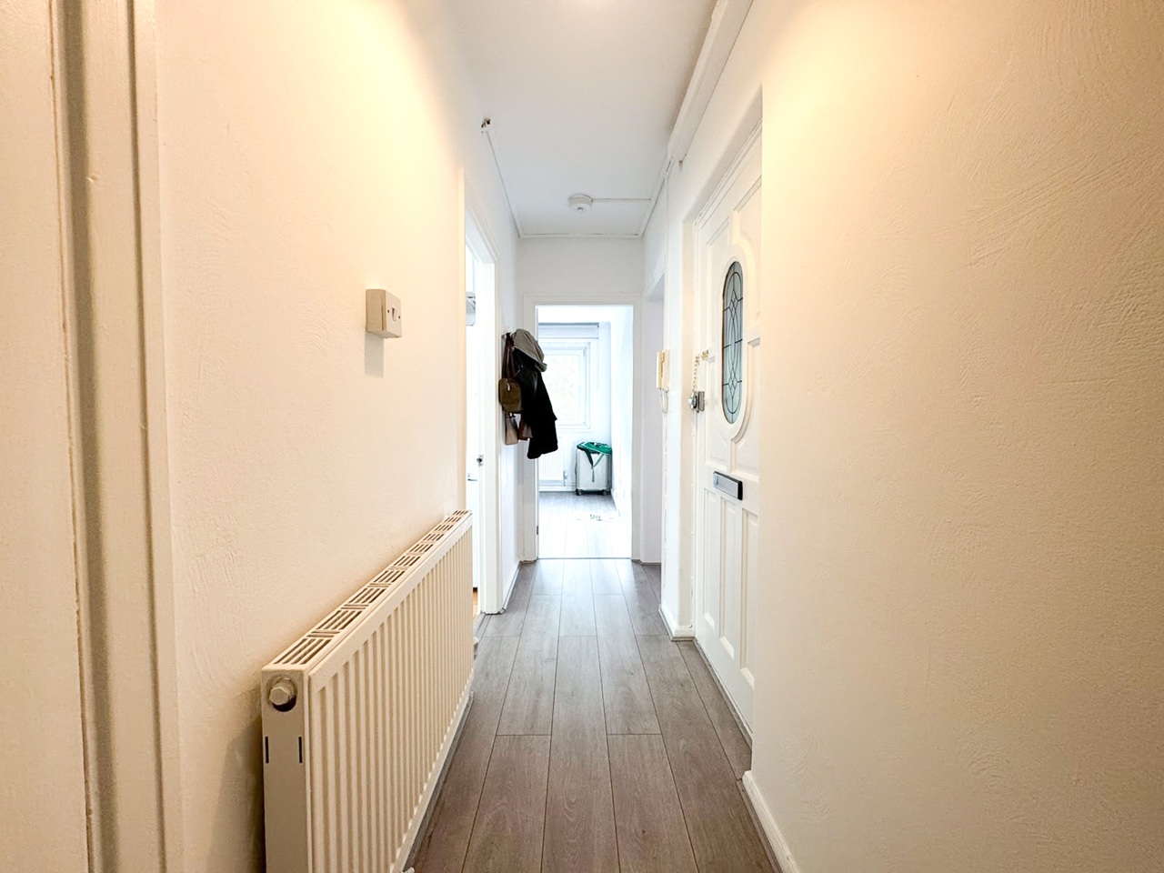 2 Bed Flat, Wynyatt St, EC1V photo 2