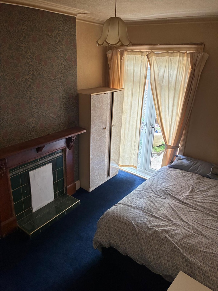 Room in a Shared House, Rotton Park Road, B16