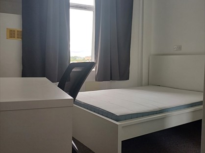 3 Bed Flat, Woodlands Road, G3