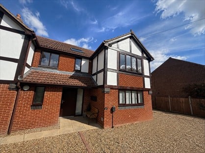 2 Bed Flat, Station Road, SG16