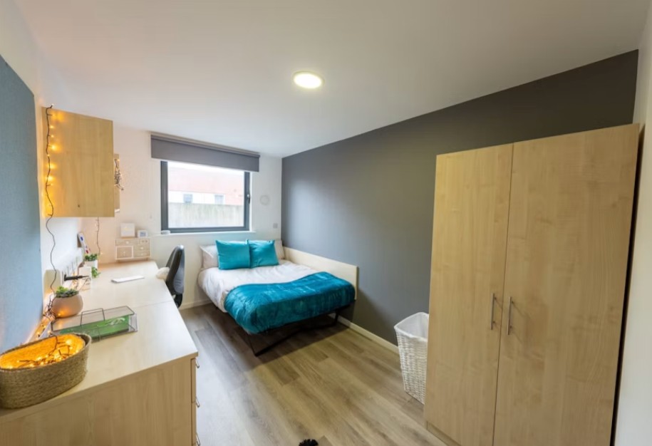 Room in a Shared Flat, N Church St, NG1
