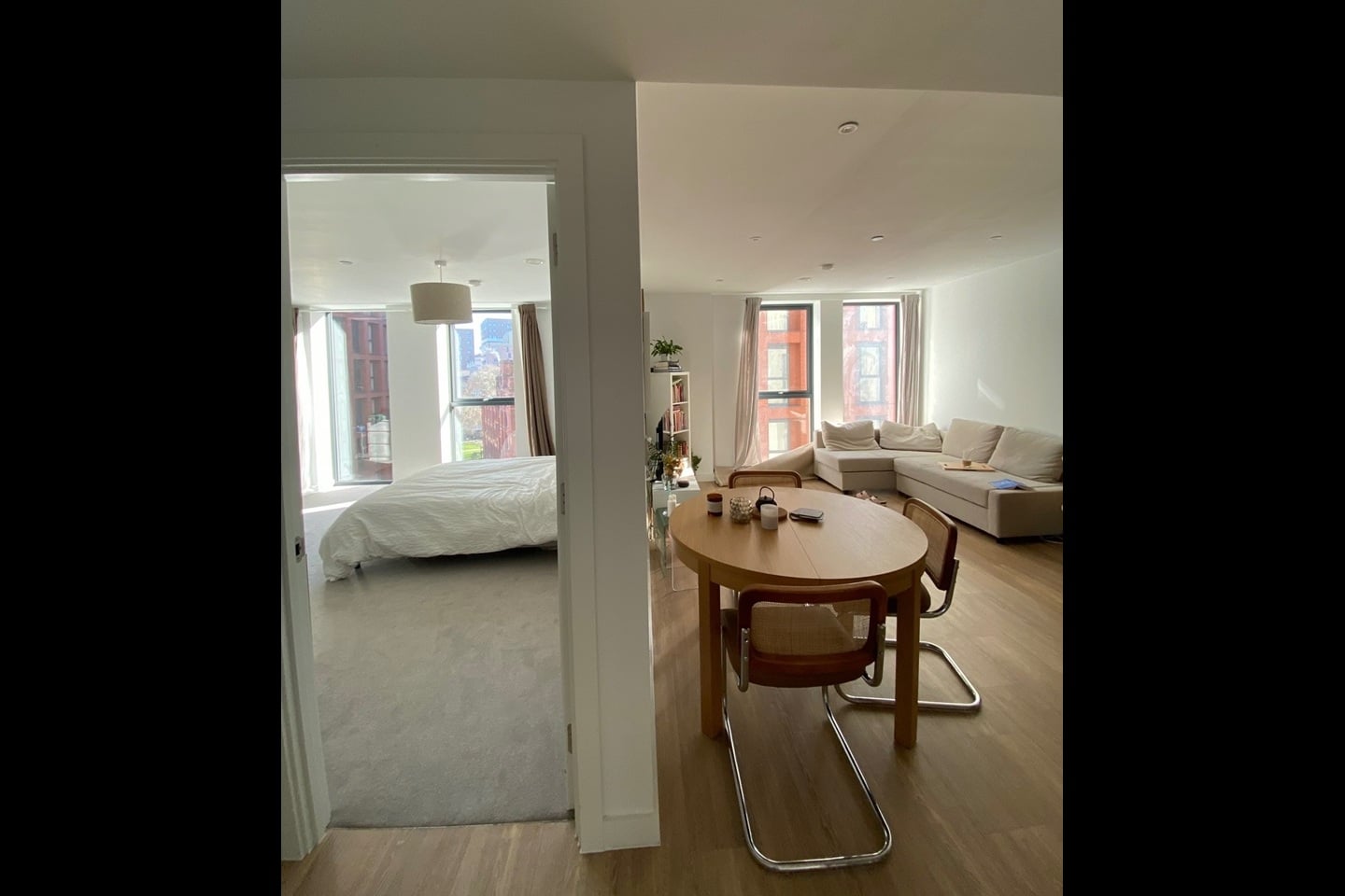 1 Bed Flat, Calico Building, M1 photo 2