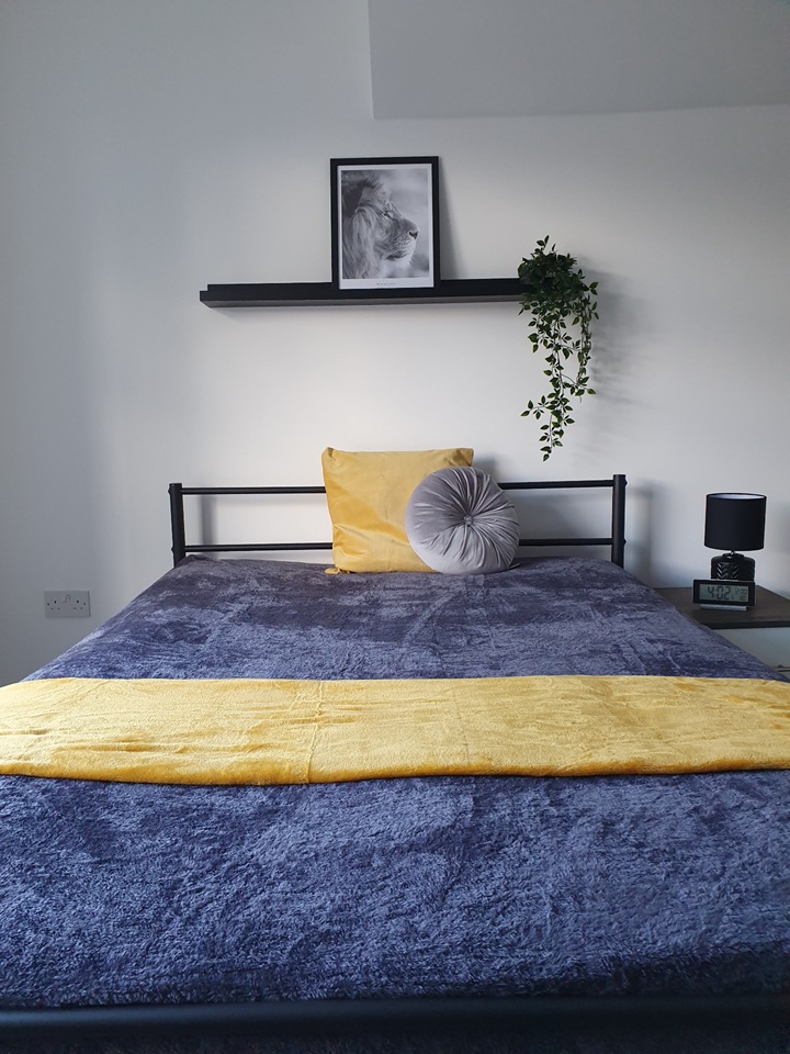 Room in a Shared House, City Road, S2
